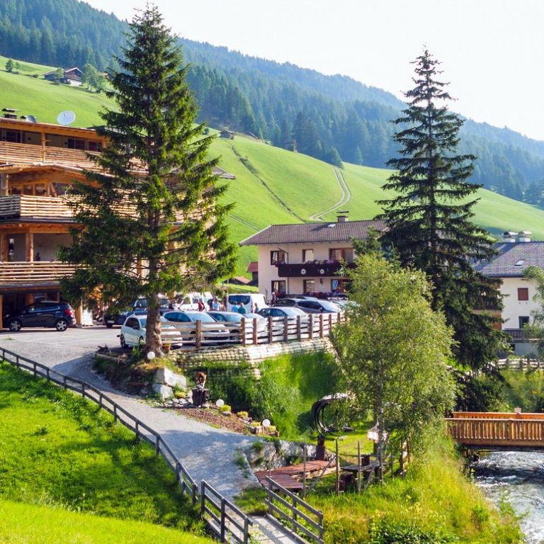 Home-HEADER-Hotel-Bach1920x778